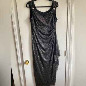 R & M Richards Evening Gown black/ silver size 10